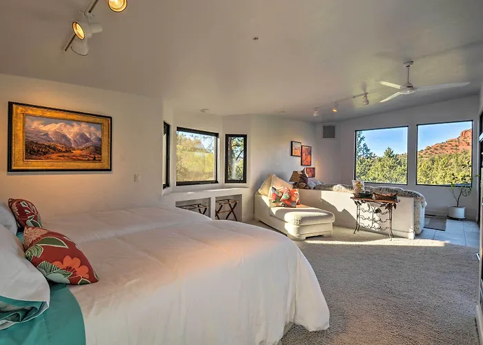 2 Acres & Red Rock Views: Casita! Apartament
