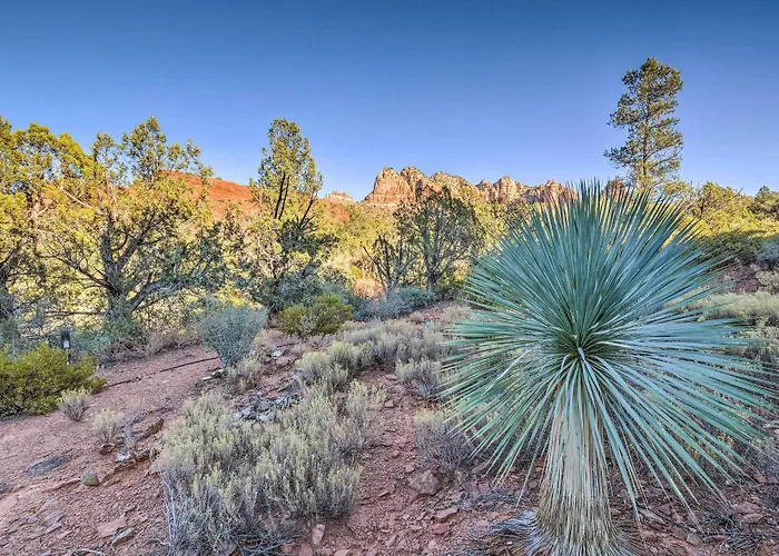 2 Acres & Red Rock Views: Casita! *