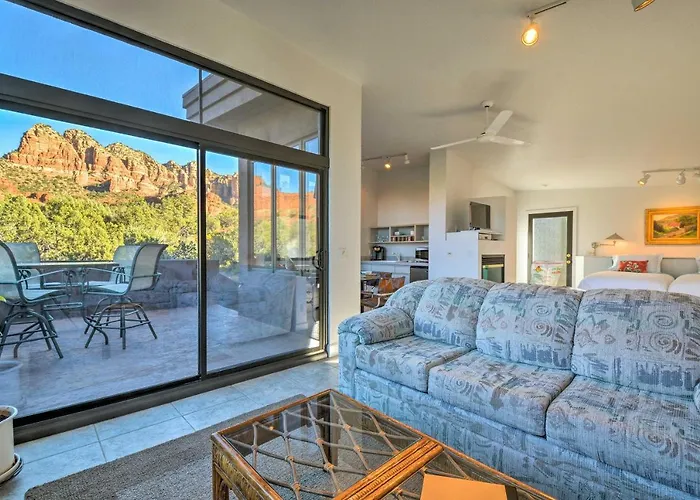 2 Acres & Red Rock Views: Casita! *