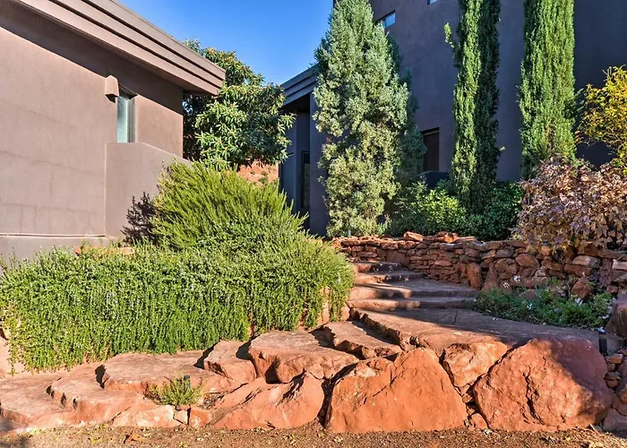 2 Acres & Red Rock Views: Casita! *