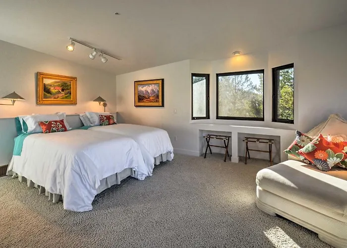 2 Acres & Red Rock Views: Casita! *